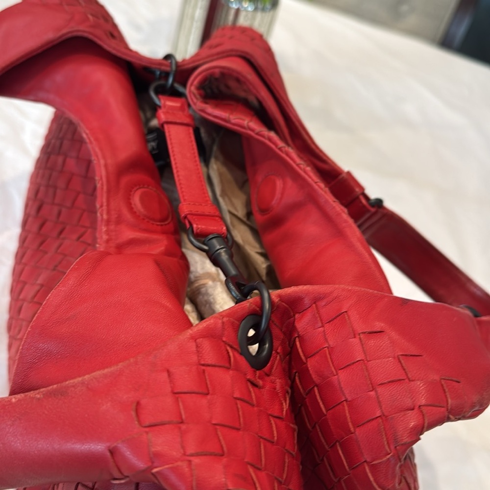 Authentic Bottega Veneta Intrecciato Medium Hobo Bag - Picture 12 of 15